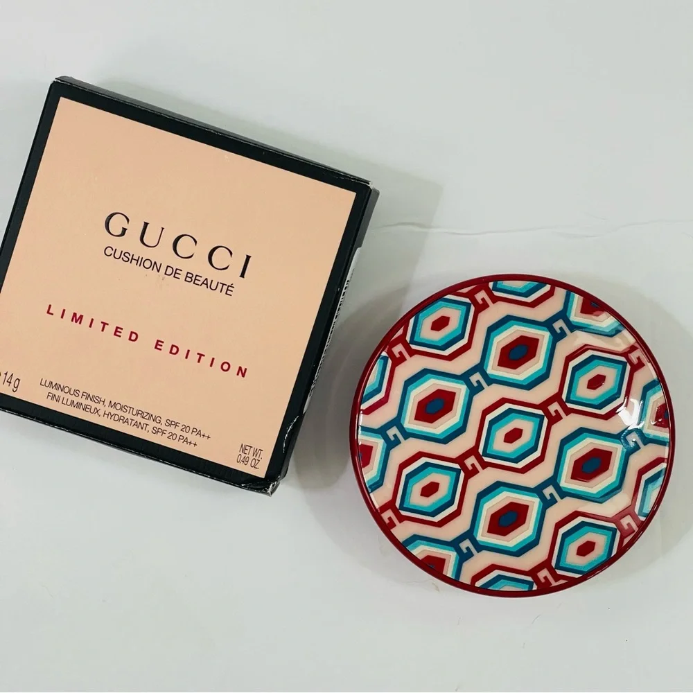 NIB Gucci Cushion de Beauté Foundation - Limited Edition #02.5